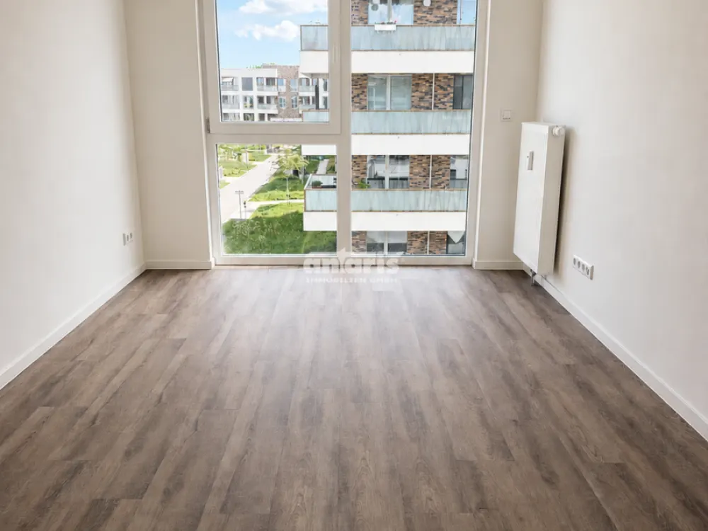 شركة antaris Immobilien GmbH شقة جذابة مكونة من 3.5 غرف مع شرفة ومفهوم سكني حديث