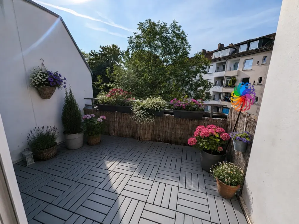2 Zimmer Wohnung mit Fußbodenheizung, Gäste WC und Balkon zu vermieten!