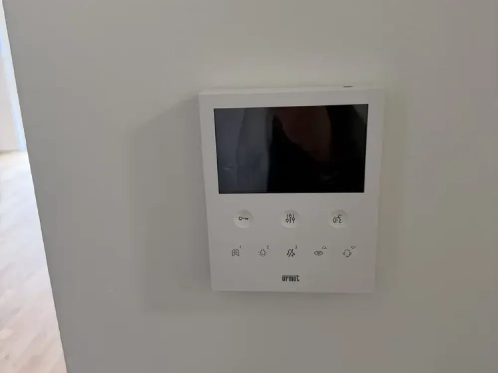 NEUBAU: Teilmöbelierte Wohnung in Köln-Bayenthal