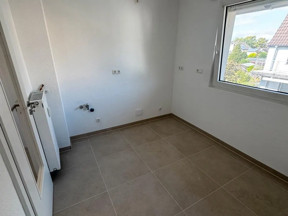 Frisch renovierte 3-Zimmer-Wohnung mit Balkon, 65 m², ab sofort