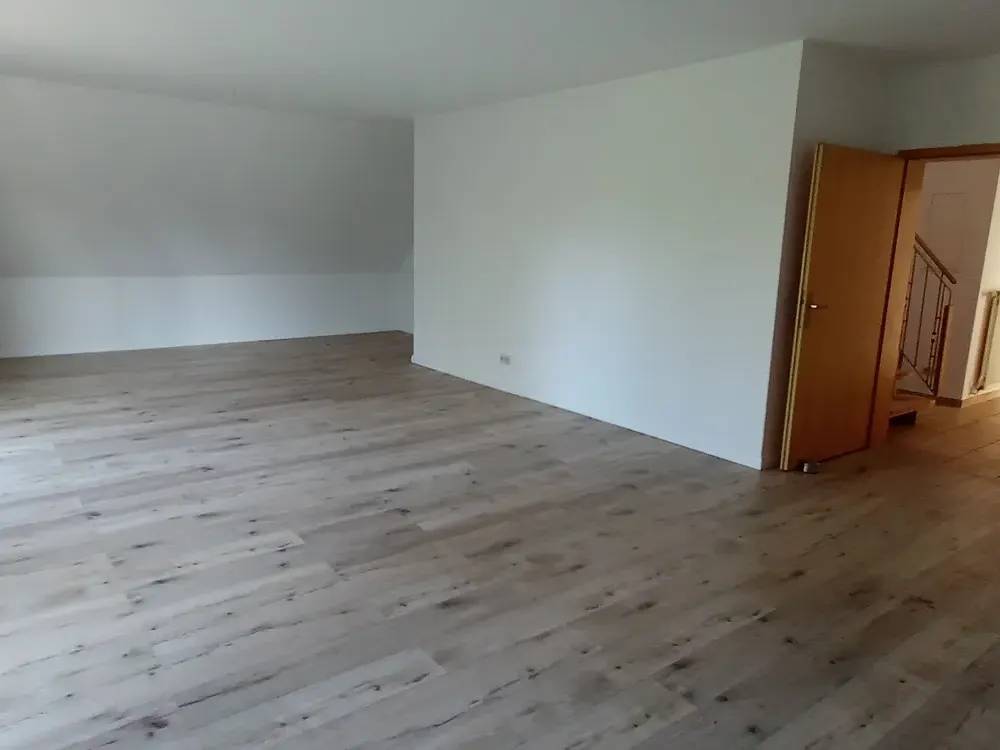 Individuell - viel Platz mit großem Balkon 5-Zimmer-Wohnung in Schildow