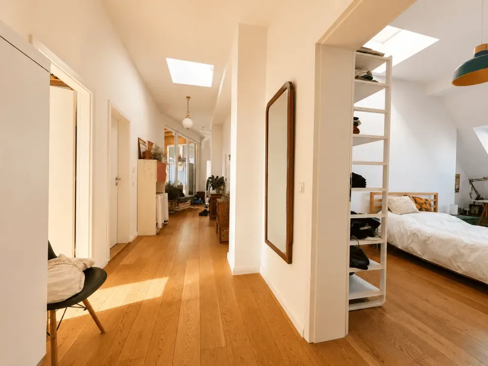 WAS!? 5 Zimmer in F’hain, Wintergarten, 2 Balkone, unbefristet!