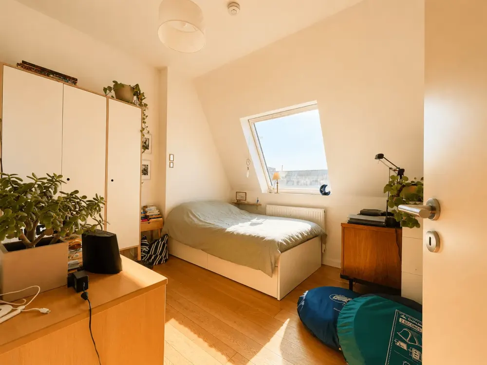 WAS!? 5 Zimmer in F’hain, Wintergarten, 2 Balkone, unbefristet!