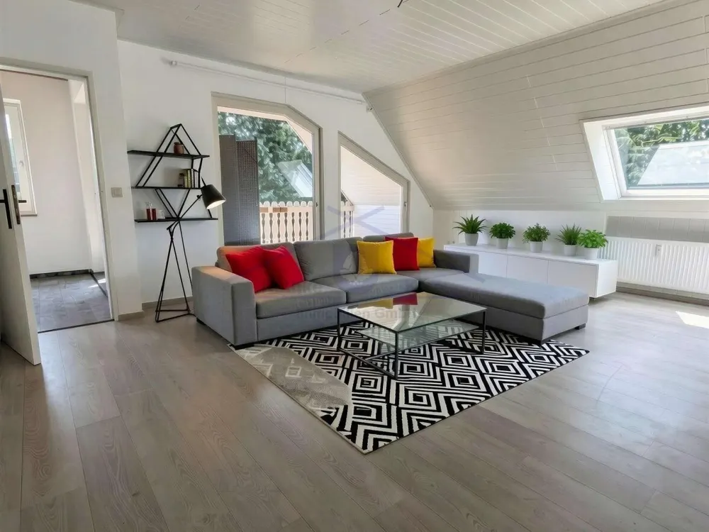 Available from 01.12.2026: Spacious Maisonette Apartment with Garage & Outdoor Parking in Oyten-Sagehorn