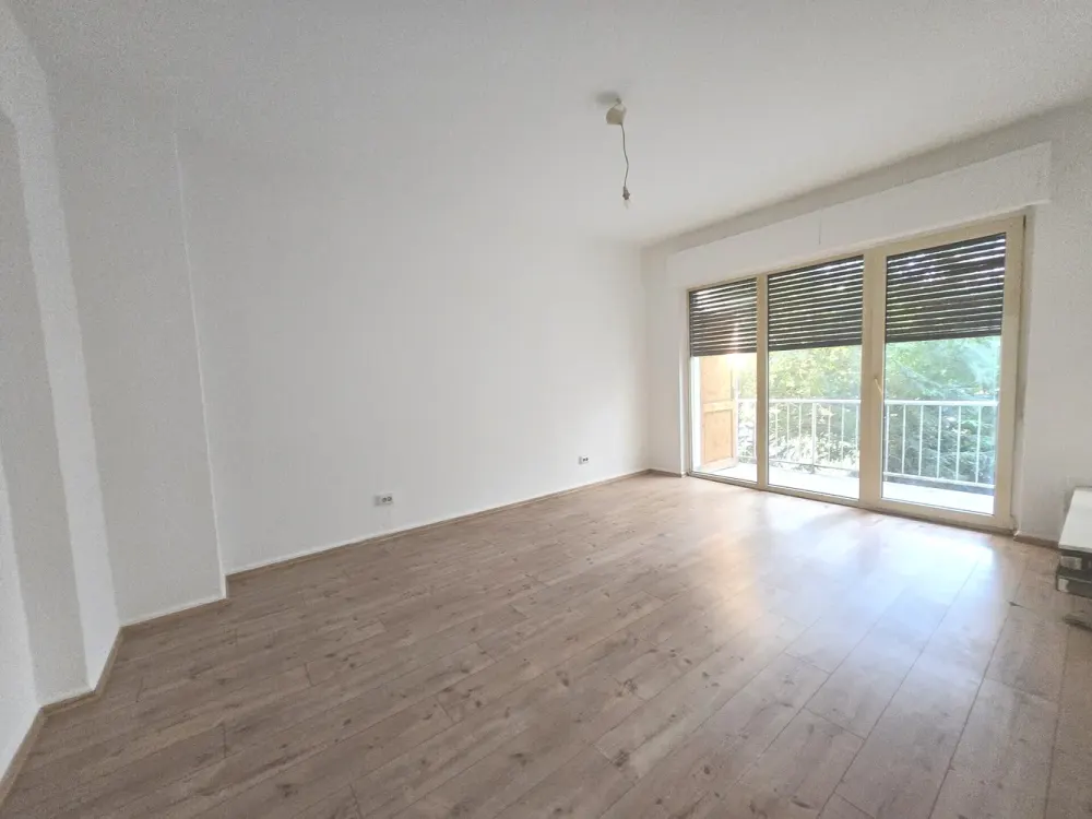 Modernisierte 3-Zimmer-Wohnung mit zwei Balkonen, neuem Bad und hochwertiger Ausstattung