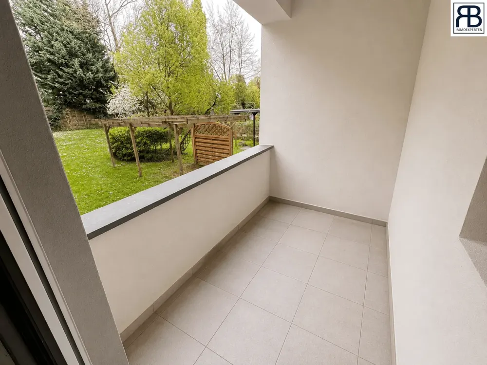 WG-geeignet! Kernsanierte 4 Zimmer Altbau-Wohnung mit Küche, Gäste-WC und Balkon in Köln Marienburg