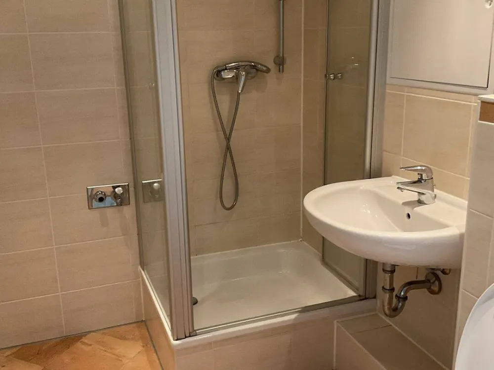 Beautiful 3-Room Apartment for Couples or a Small Family