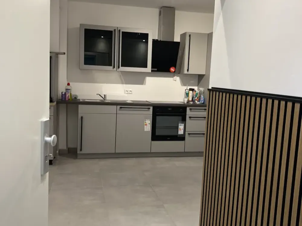 Erstbezug nach Sanierung: 5-Zimmer Maisionette -Wohnung in bevorzugter Wohnlage Hannover/ Oststadt