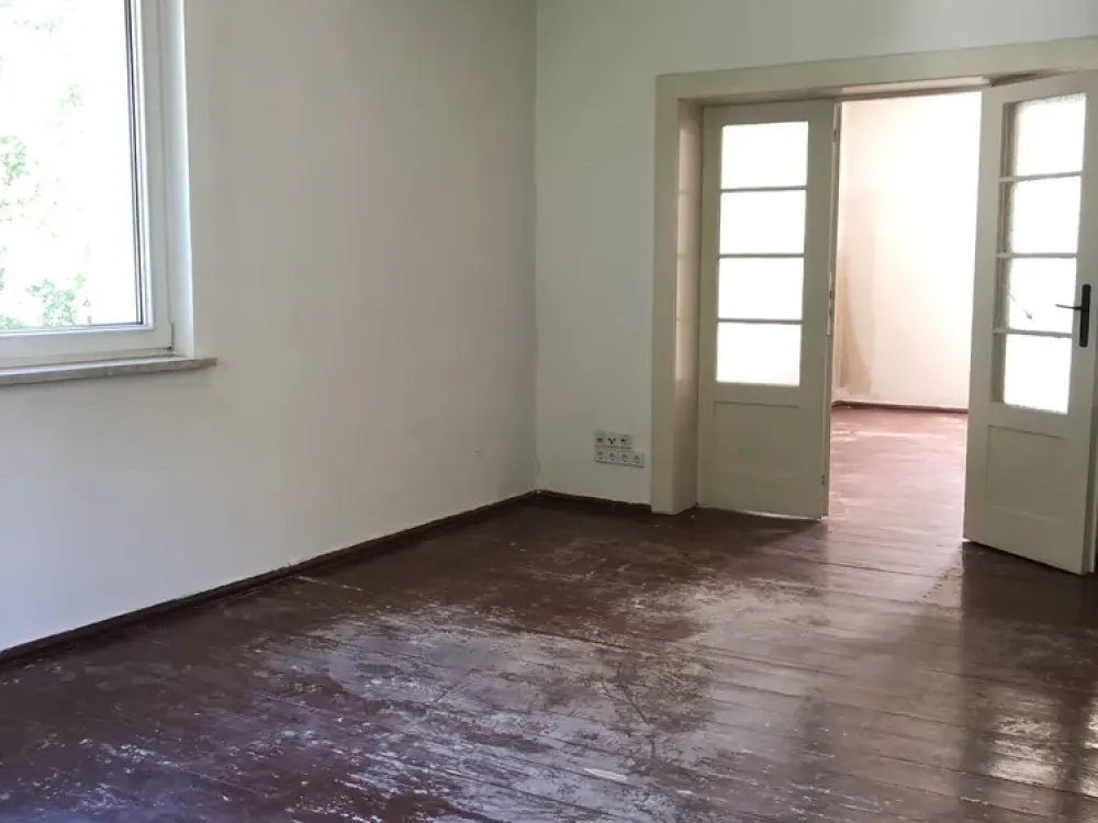 Geräumige 5 Zimmer Altbauwohnung mit Charme- Könneritzstr. 112 / WE 54