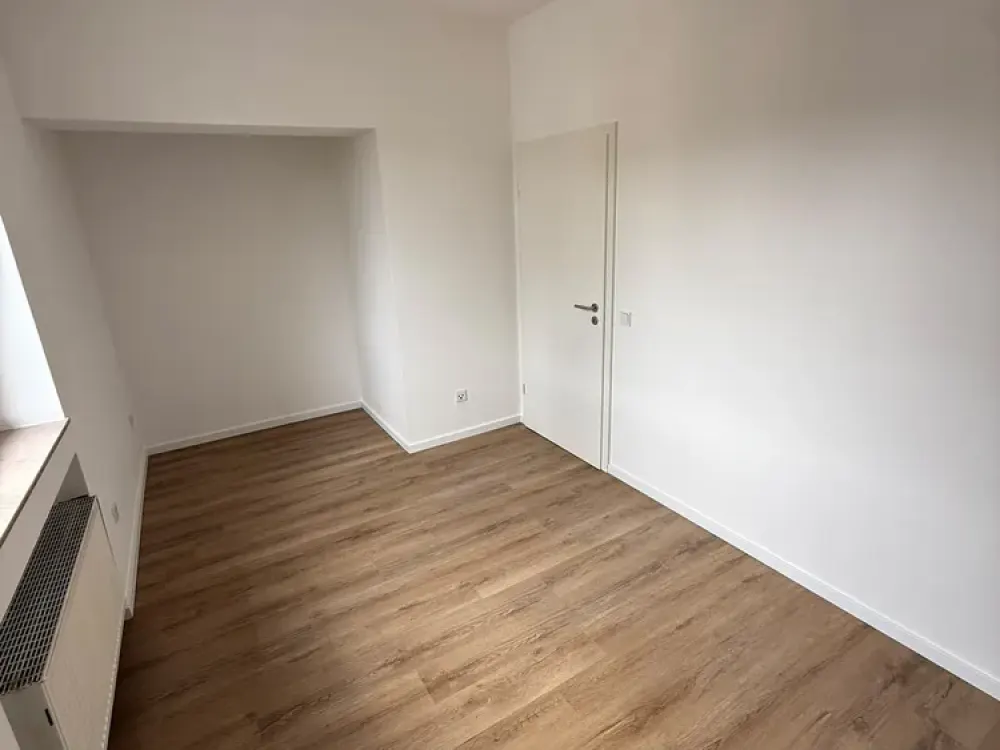 Erstbezug nach Sanierung - WG- geeignete 2-Zimmerwohnung