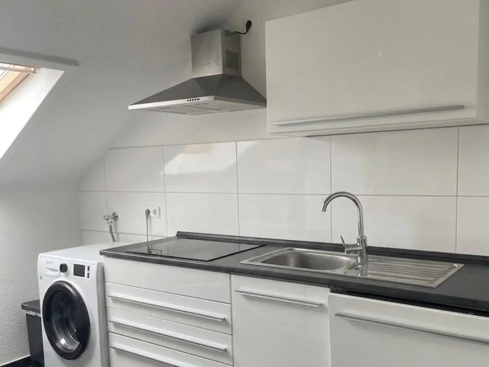 Nachmieter gesucht! 3 Zimmer DG Wohnung in Meerbusch Büderich