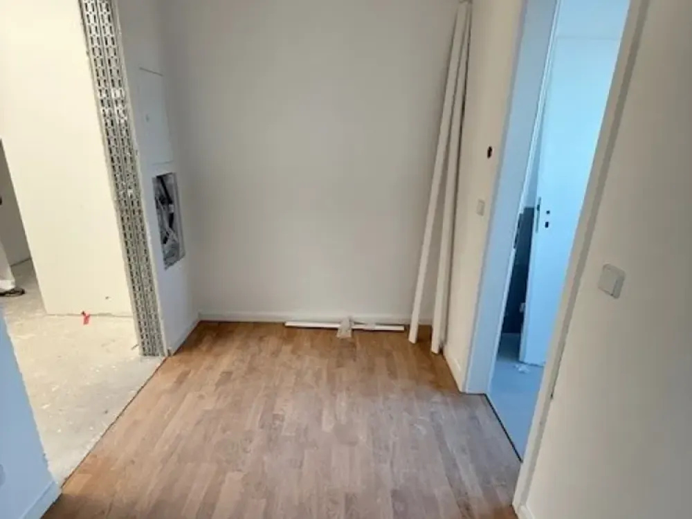 Modern & frisch saniert, Erstbezug in der Gotenstraße in Schöneberg!
