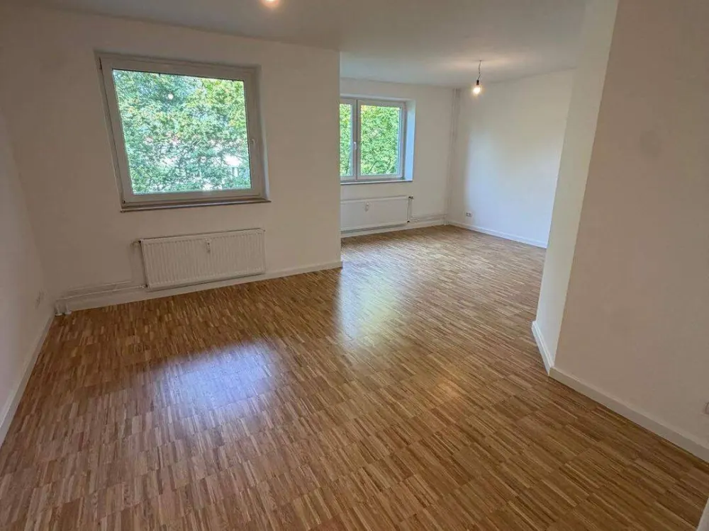 Horn: 3 Zimmer - Erstbezug nach Sanierung - Vollbad - EBK - Balkon - ab sofort oder nach Absprache