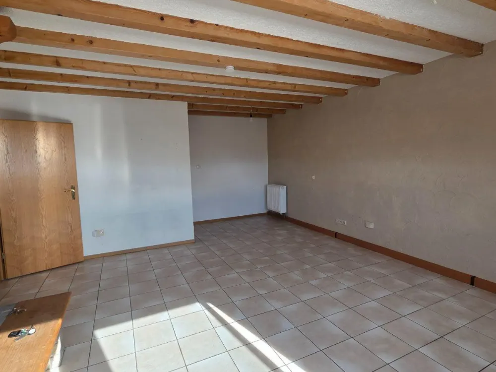 Helle 4,5-Zimmer-DG-Wohnung in Blieskastel-Biesingen mit Keller