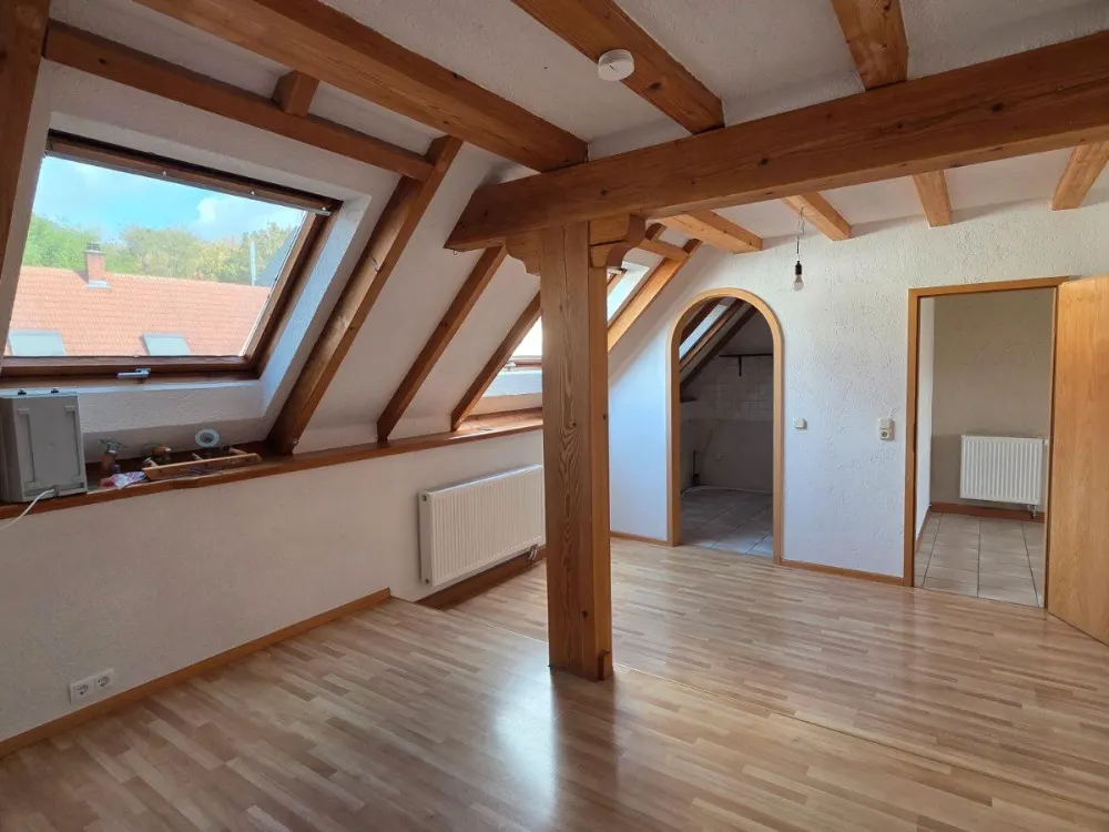 Helle 4,5-Zimmer-DG-Wohnung in Blieskastel-Biesingen mit Keller
