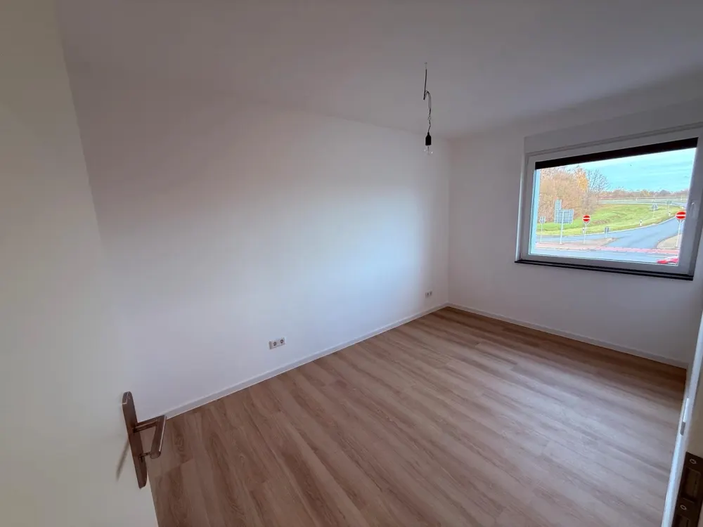 Luxuriöse 3 Zimmer-Wohnung (1.OG) nach KFW-Standard saniert
