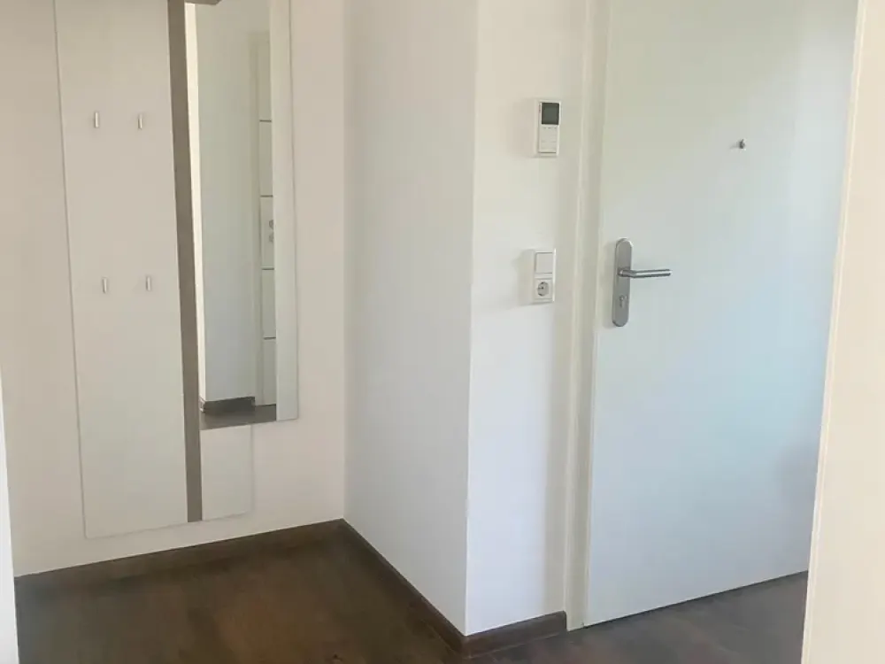 SHK FFM-Riedberg !! " Traumhafte 3-Zimmer-Wohnung mit Wintergarten" Frei ab 1.9.26 !!!