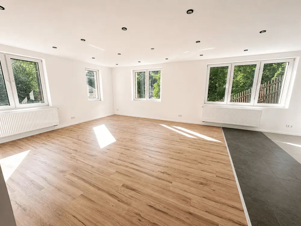 Komfortable Wohnung mit zwei Bädern, drei Zimmern und flexiblem Zusatzraum
