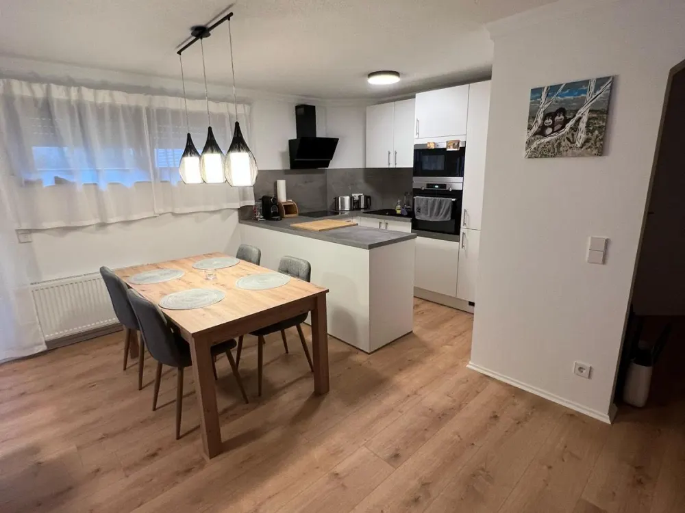 2,5 Zimmer Wohnung mit Terrasse