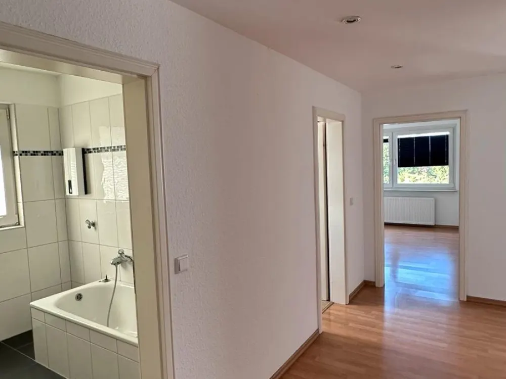 Individuelle, helle 3 Zimmer Wohnung 80 m2 zur Miete( von privat)
