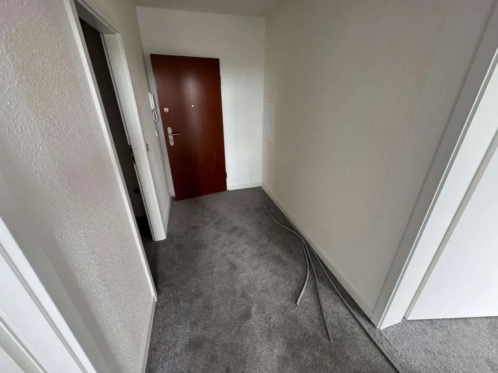 Alles neu! Kernsanierte 2-Zimmer-Wohnung mit großem Balkon