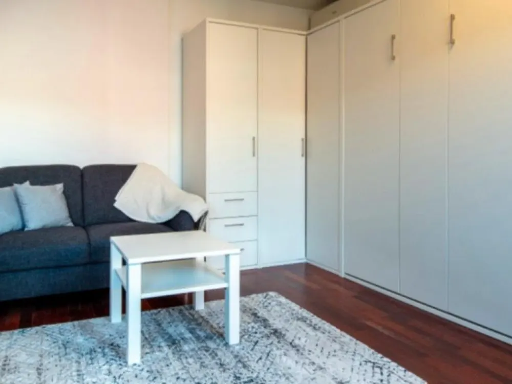 Möbilierte Wohnung mit Fahrstuhl & Klimaanlage mitten in Berlin