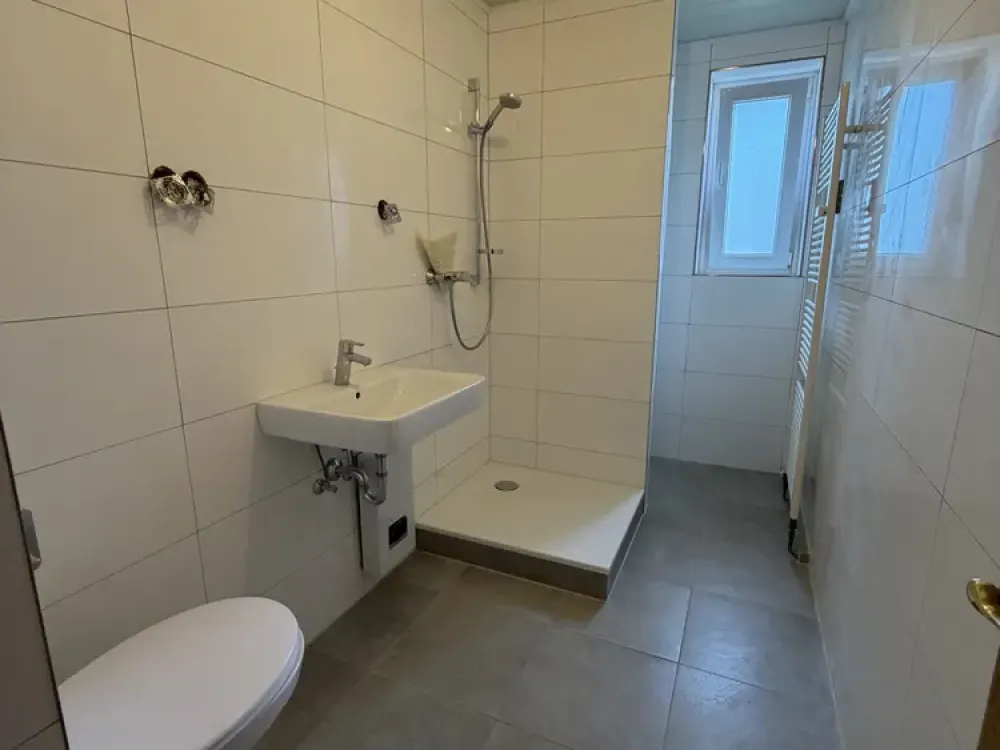 Schöne 2-Zimmer Wohnung mit großem Balkon