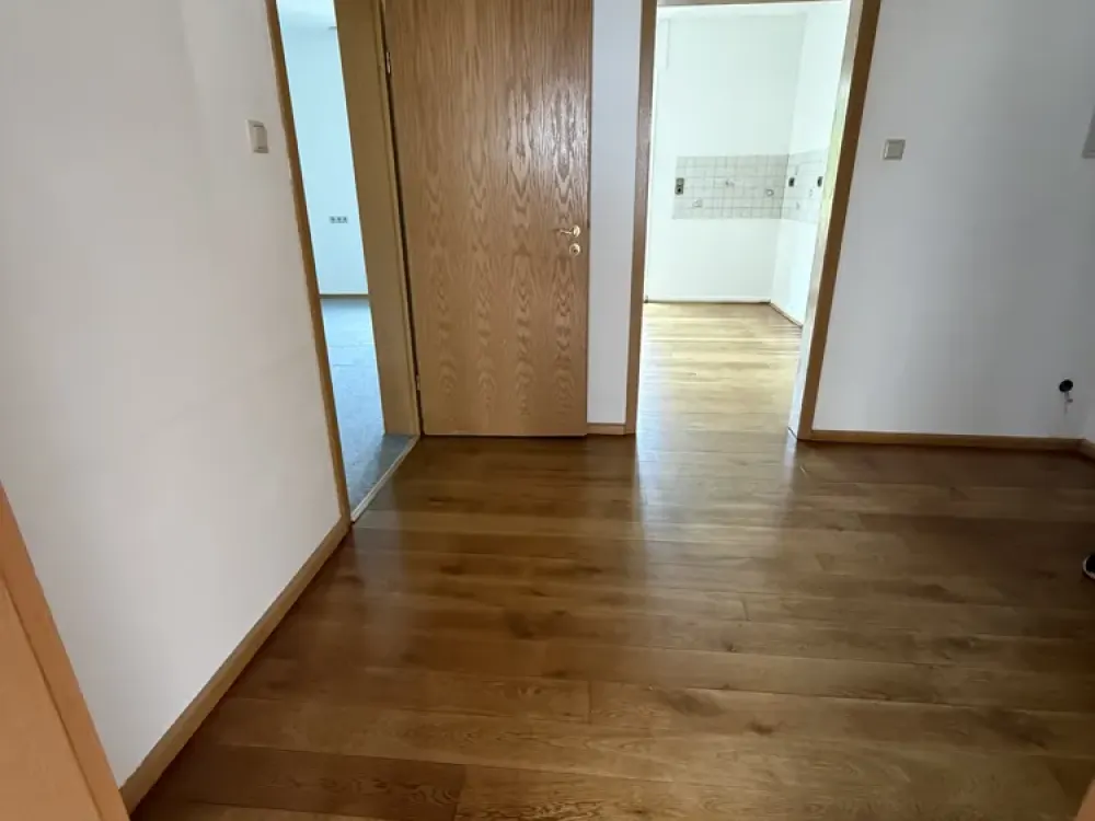Schöne 2-Zimmer Wohnung mit großem Balkon