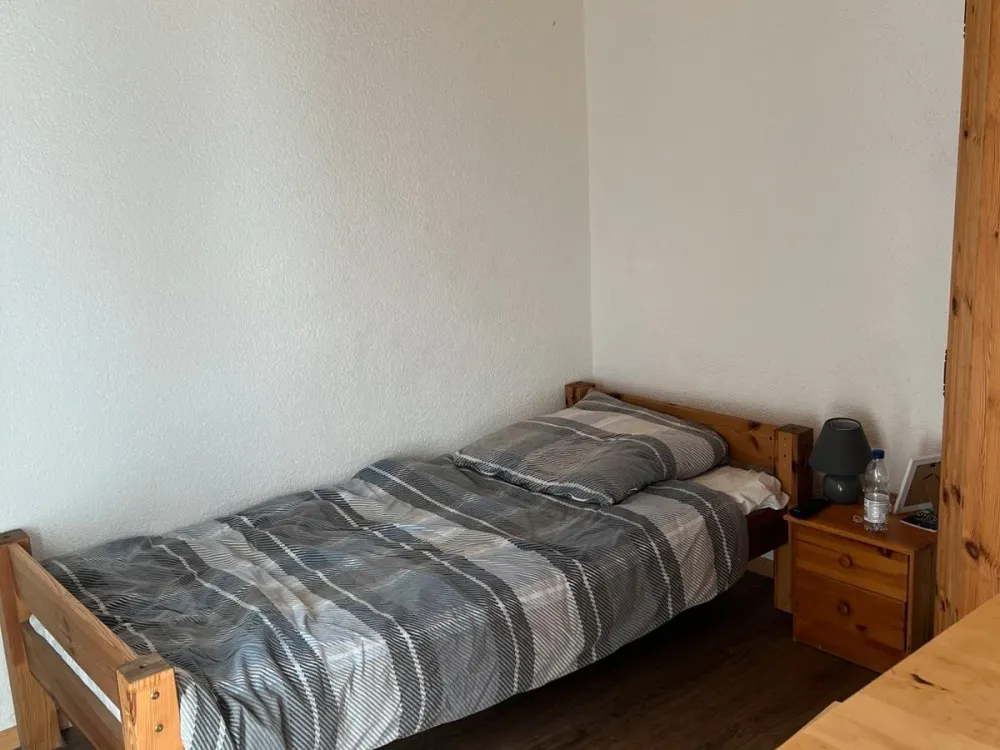 Möblierte 1-Zimmer-Wohnung-ideal für Wochenendheimfahrer/ Pendler
