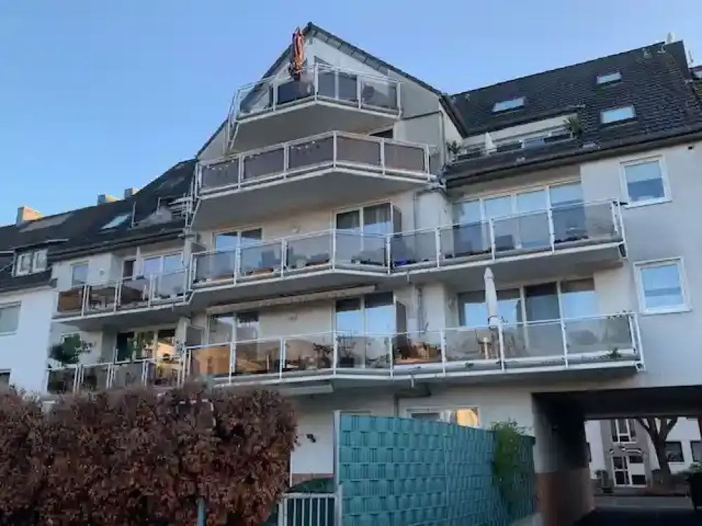 Helle, freundliche 2-Zimmer-Maisonnettewohnung mit Balkon in gepflegter Wohnanlage