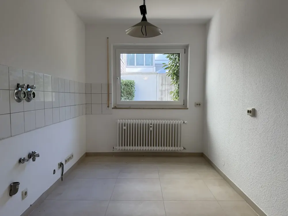Spacious 2-Room Ground Floor Apartment, In the Heart of Bad Homburg v.d. Höhe