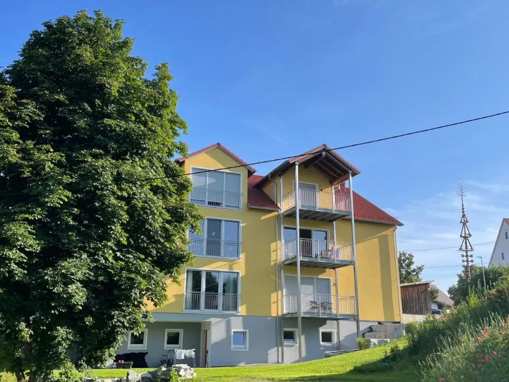 Oberschönegg, high-quality 3.5 room shared apartment in a beautiful location