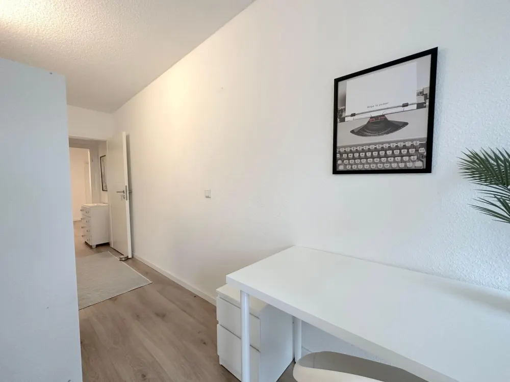 Freie Zimmer in einer 4er-WG in Frankfurt am Main - Nied - Convertystraße 61!