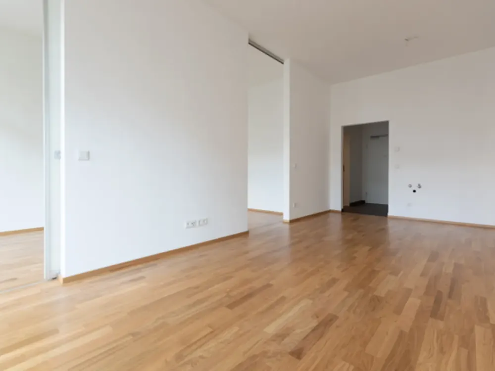 Modern und zentral wohnen | Terrasse | Parkett | Fußbodenheizung | Bad mit Wanne & Dusche | HWR