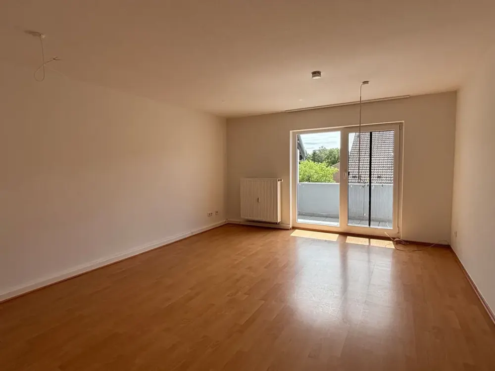 Renovierte Helle 3-Zimmer-Wohnung mit Balkon in Langenfeld!