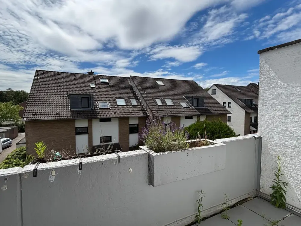 Renovierte Helle 3-Zimmer-Wohnung mit Balkon in Langenfeld!