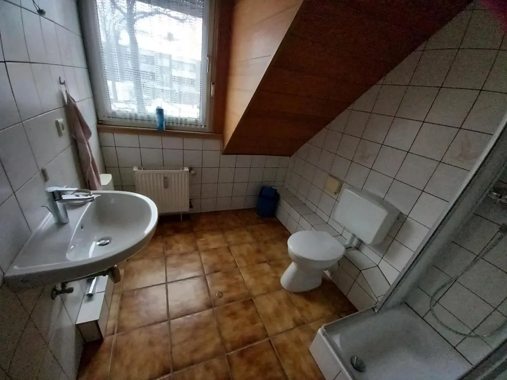 Apartment, hell für 1 Person. 43 m2. Düsseldorf Heerdt
