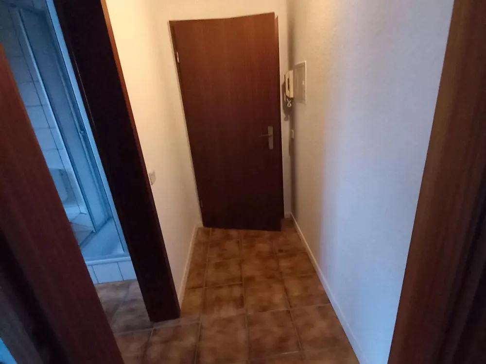 Apartment, hell für 1 Person. 43 m2. Düsseldorf Heerdt