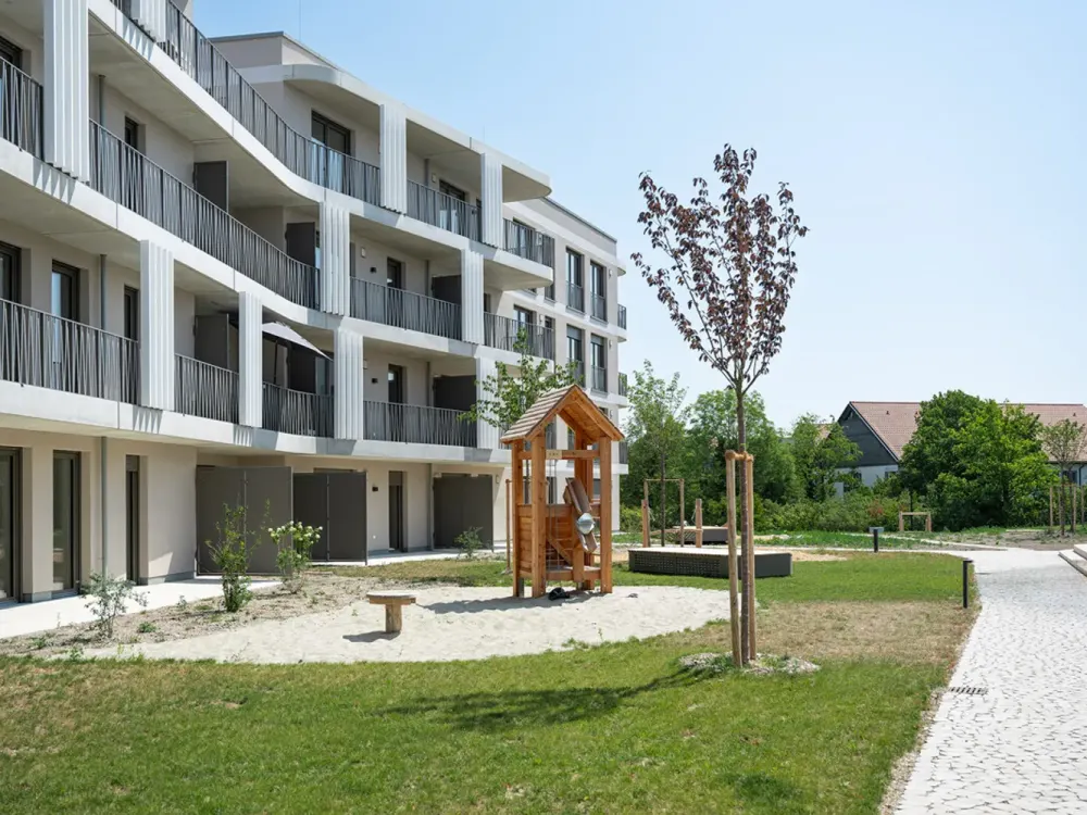 3 Zimmer mit Balkon, modern & komfortabel