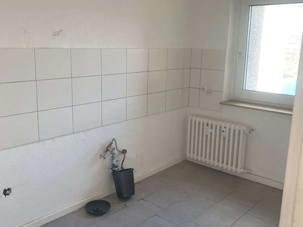 Schöne 2-Zimmer-Wohnung mit Balkon und Garage