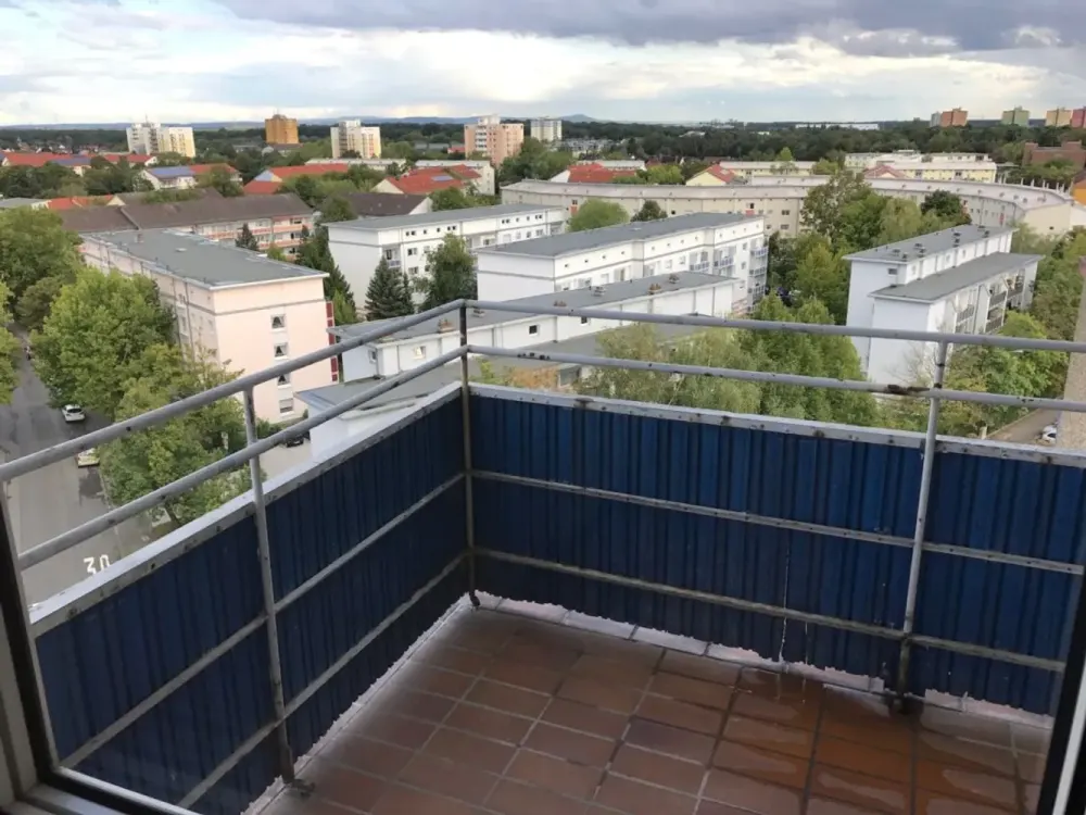 Schöne 2-Zimmer-Wohnung mit Balkon und Garage