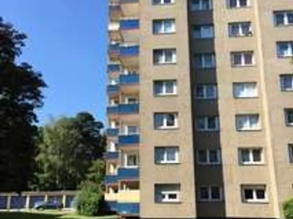 Schöne 2-Zimmer-Wohnung mit Balkon und Garage