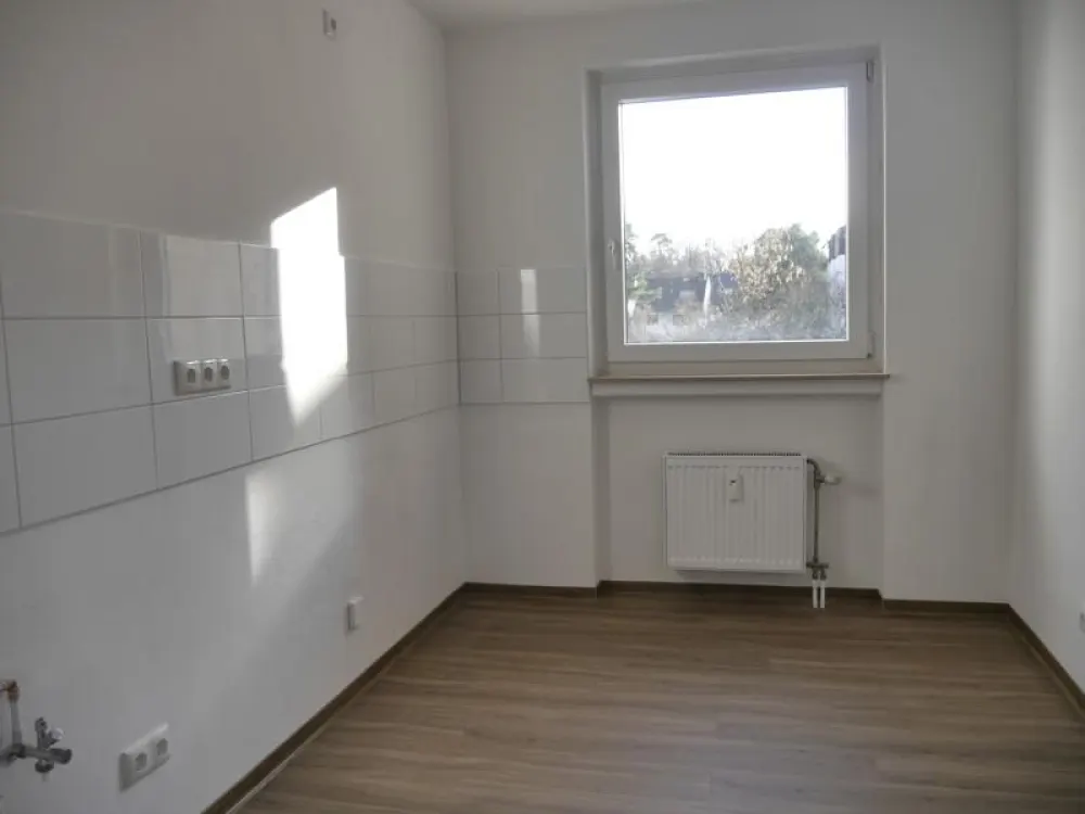 Schöne 4-Zimmer-Wohnung mit Balkon in Heusenstamm zu vermieten