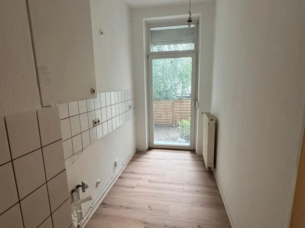 3 Zimmer Wohnung 65m2 + 50m2 Terrasse/ Gart- Hannover Linden-Nord