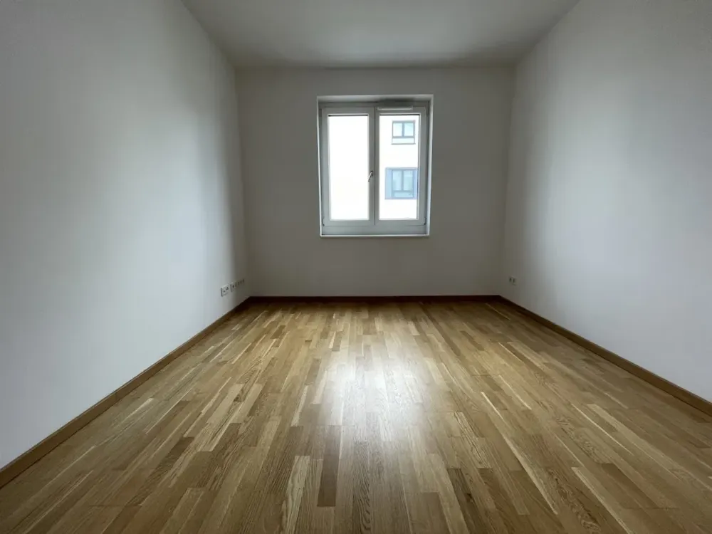 2-Zimmerwohnung mit Parkett sucht Nachmieter!