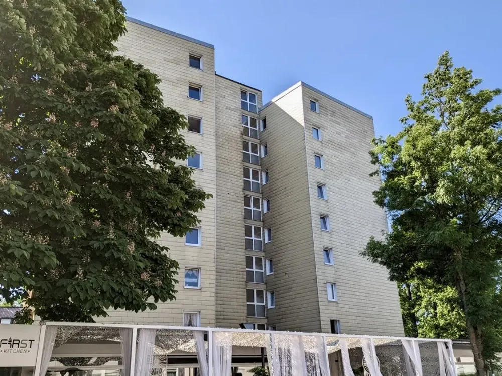 Seniorengeeignete 4-Zimmer-WG-Wohnung mit Aufzug & Balkon Unterschleißheim
