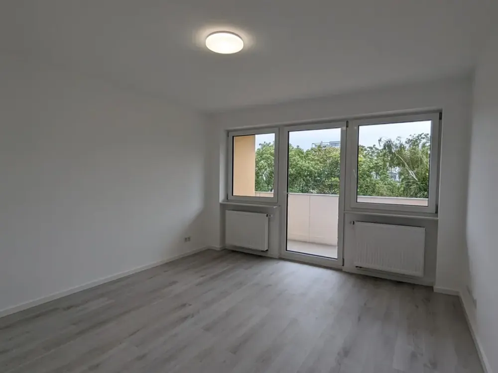 Seniorengeeignete 4-Zimmer-WG-Wohnung mit Aufzug & Balkon Unterschleißheim
