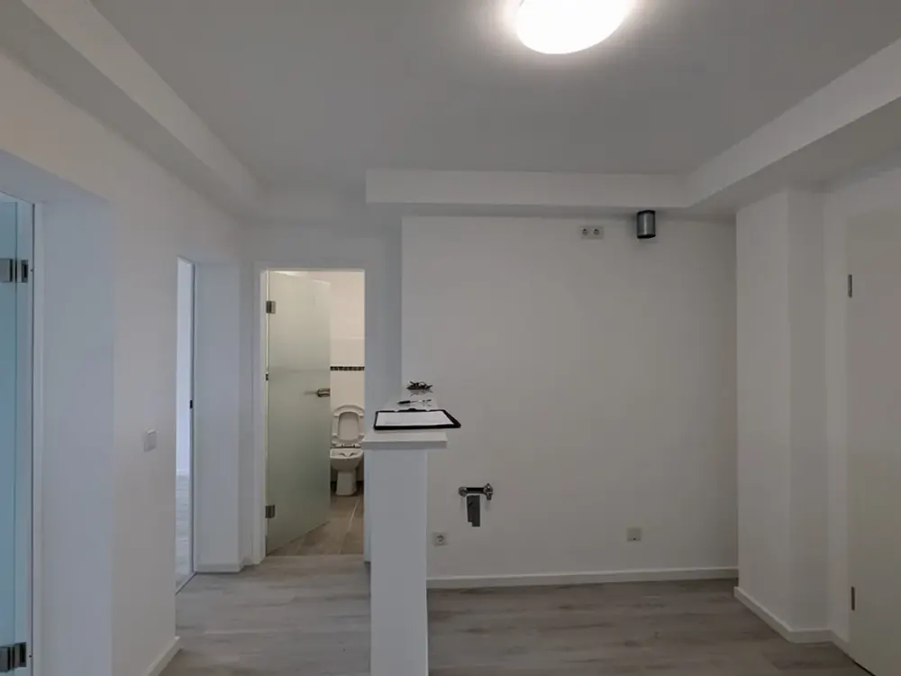 Seniorengeeignete 4-Zimmer-WG-Wohnung mit Aufzug & Balkon Unterschleißheim