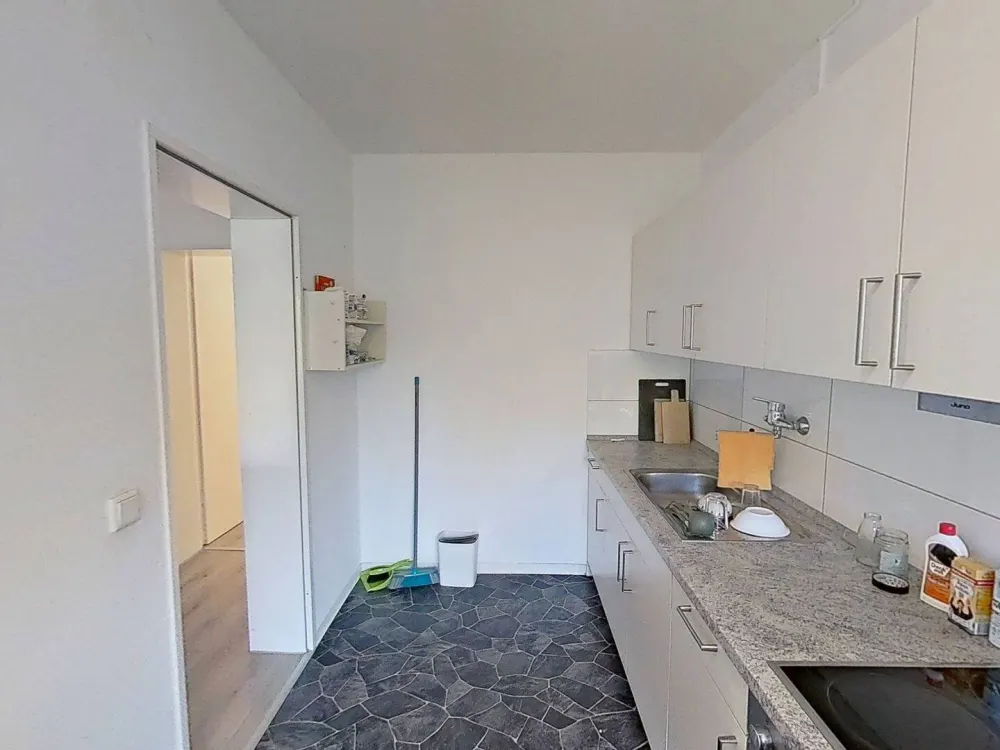 GIRLS ONLY: Helles WG-Zimmer für Studentinnen&Azubis