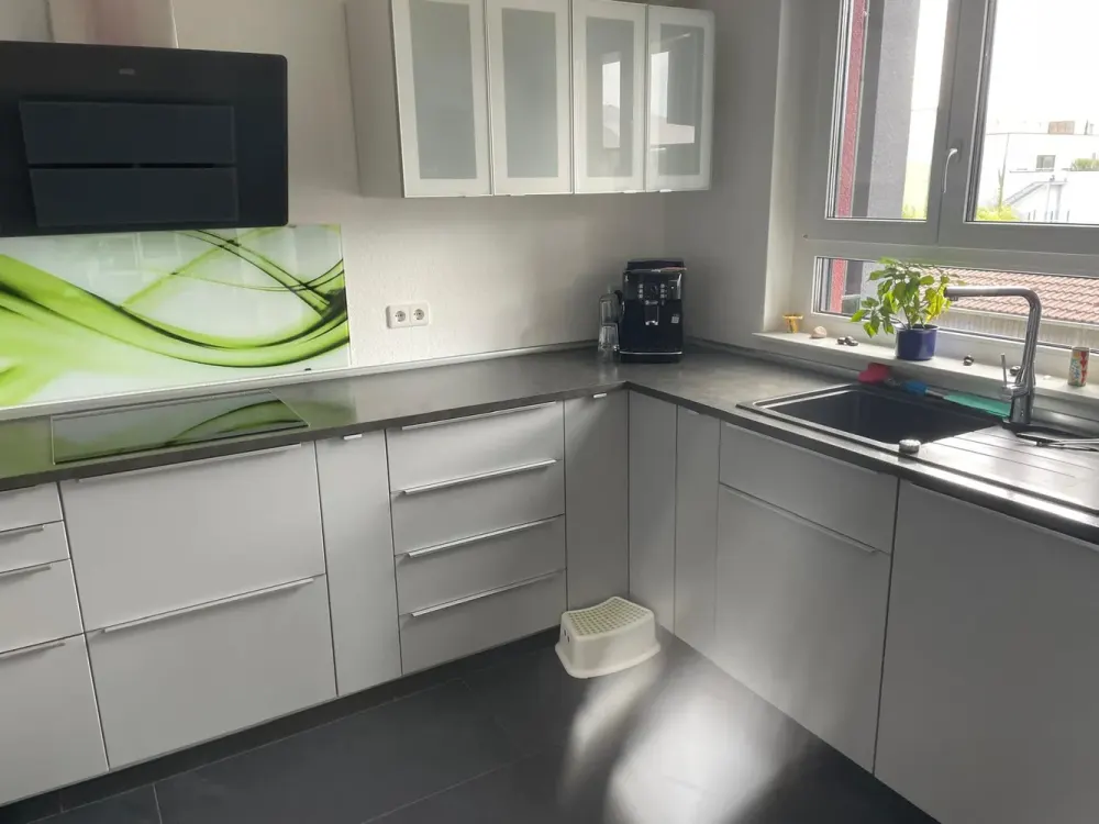 Modern 3-Room Apartment in Central Location
